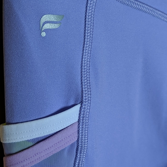 Fabletics Trinity midrise pant & Pia cropped top - Picture 12 of 16